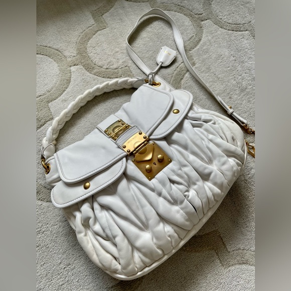 Neo Vintage Miu Miu Matelasse shoulder bag - Picture 7 of 16